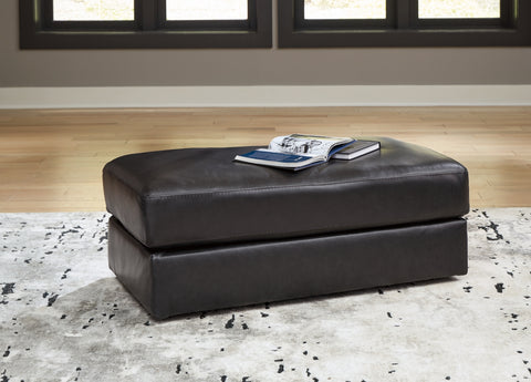 Amiata Chair and Ottoman