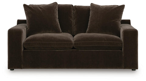 Maxton Heights Loveseat