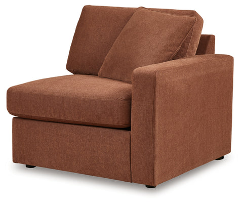 Pillar Peak Right-Arm Facing Corner Chair