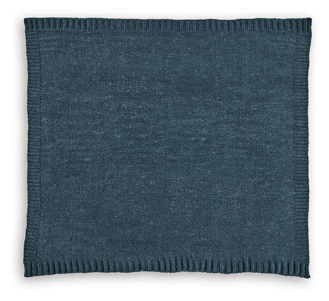 Anawood Throw (3/CS)