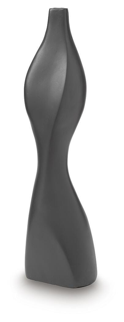 Judsen Vase
