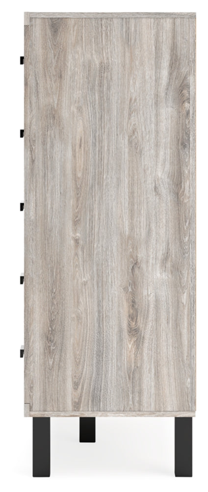 Vessalli Queen Panel Bed with Mirrored Dresser, Chest and 2 Nightstands