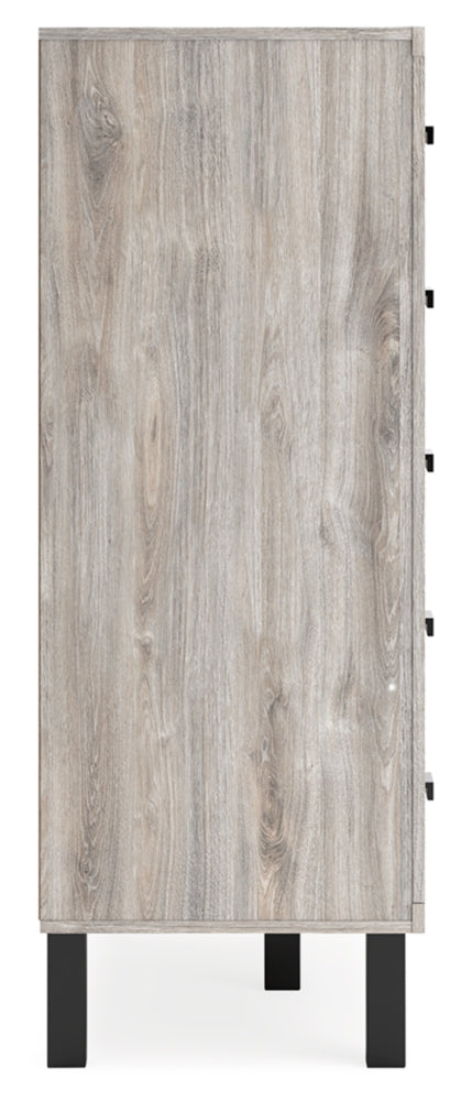 Vessalli Queen Panel Bed with Mirrored Dresser, Chest and 2 Nightstands