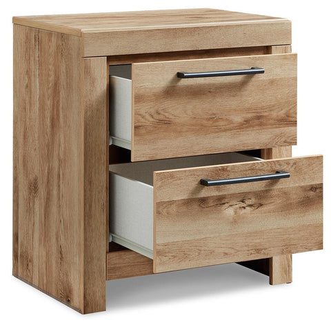 Hyanna King Panel Bed with Mirrored Dresser and Nightstand