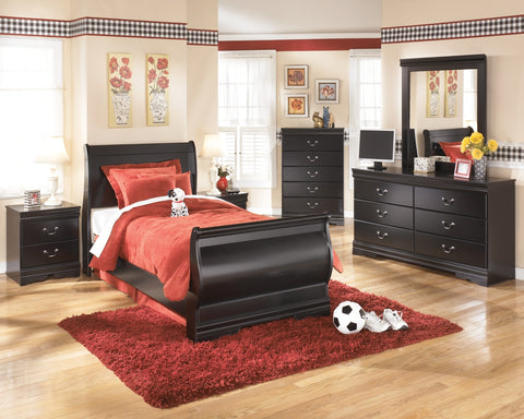 Huey Vineyard Twin Sleigh Bed with Dresser