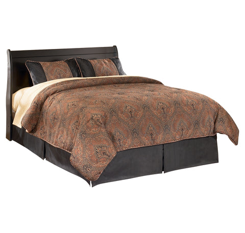 Huey Vineyard Queen Sleigh Headboard Bed with Mirrored Dresser and Chest
