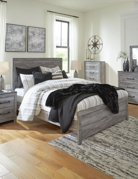 Bronyan Queen Panel Bed with Mirrored Dresser and 2 Nightstands