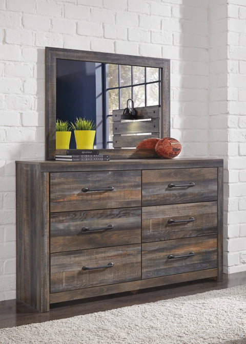 Drystan King Panel Headboard Bed with Mirrored Dresser, Chest and 2 Nightstands