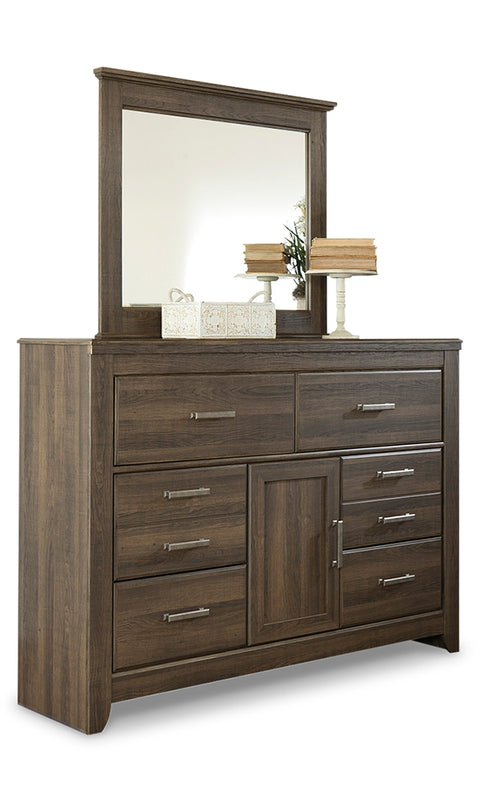 Juararo Queen Poster Bed with Mirrored Dresser and 2 Nightstands