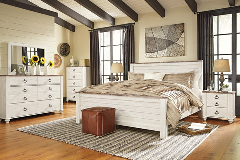 Willowton California King Panel Bed