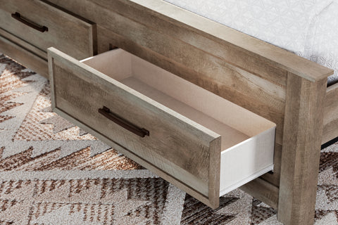Yarbeck King Panel Bed with Storage