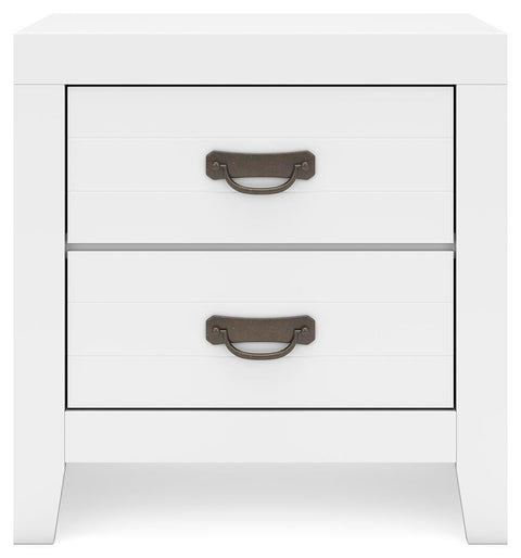 Binterglen Nightstand