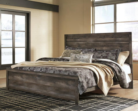 Wynnlow King Panel Bed with Mirrored Dresser, Chest and 2 Nightstands
