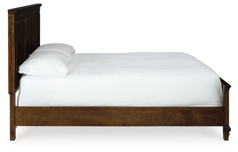 Danabrin King Panel Bed with Mirrored Dresser and Nightstand