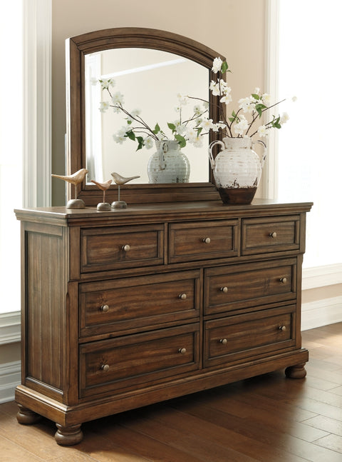 Flynnter California King Panel Bed with 2 Storage Drawers with Mirrored Dresser and 2 Nightstands