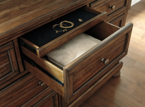 Flynnter King Panel Bed with Mirrored Dresser and 2 Nightstands