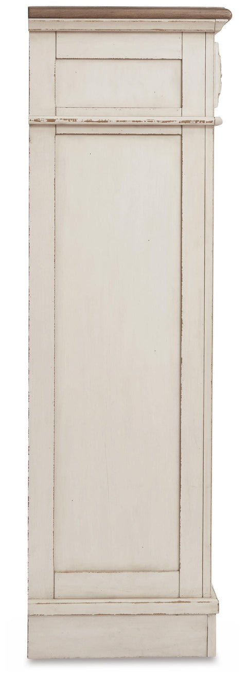 Realyn Chest of Drawers