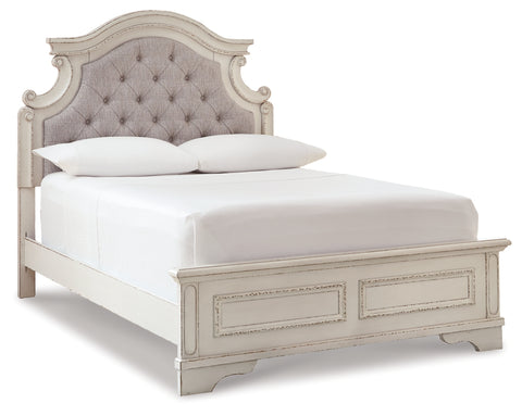Realyn Full Panel Bed with Mirrored Dresser and Chest