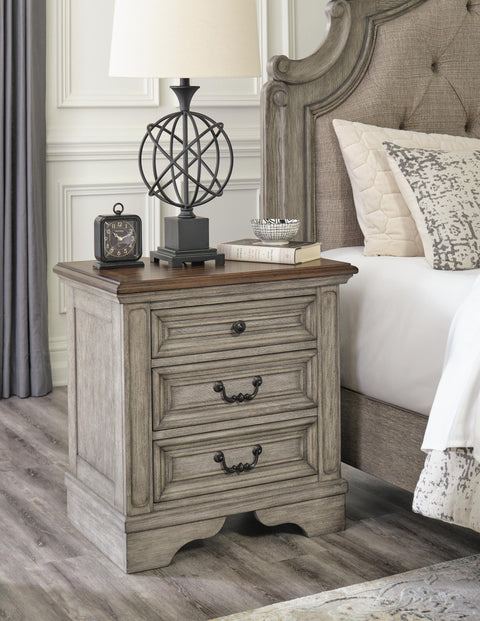Lodenbay California King Panel Bed with Mirrored Dresser, Chest and 2 Nightstands