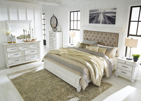 Kanwyn Queen Panel Bed with Mirrored Dresser