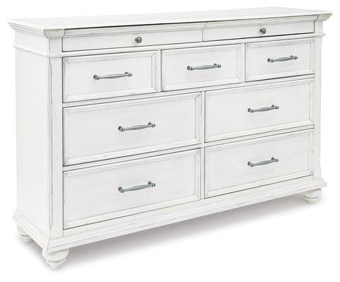 Kanwyn Queen Panel Bed with Dresser