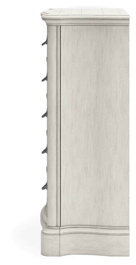 Arlendyne Chest of Drawers