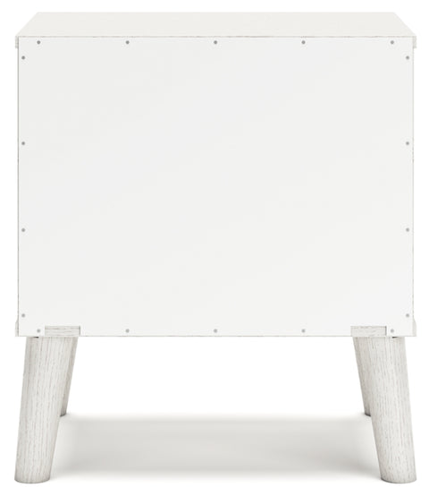 Aprilyn Queen Panel Headboard with Dresser, Chest and 2 Nightstands