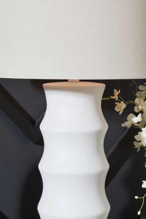Veraleigh Poly Table Lamp (1/CN)