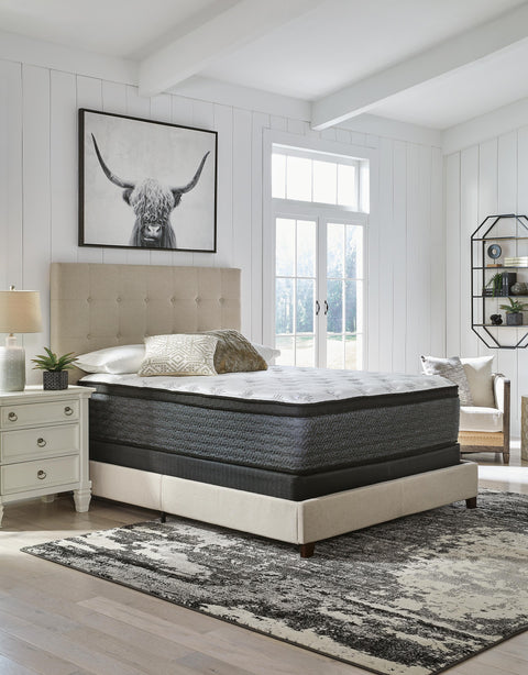 Ultra Luxury ET with Memory Foam Queen Mattress