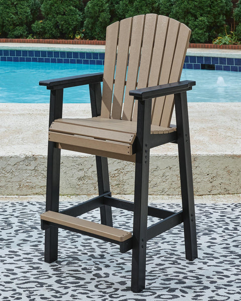Fairen Trail Outdoor Bar Table and 4 Barstools