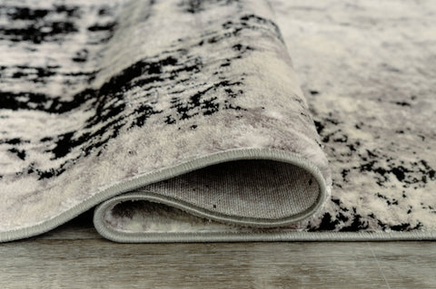 Zekeman 5'3 x 7'7 Rug